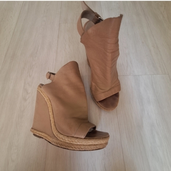 Balenciaga Paris Tan Platform Wedges High Heels - Picture 4 of 6